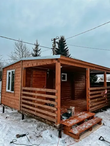 Мобильная баня с крыльцом